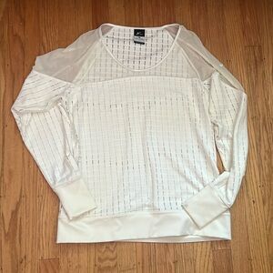 Woman's size M Nike dry fit top.